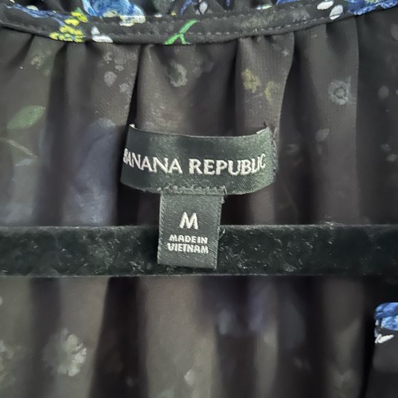 Banana Republic floral, Boho dress. Sheer sleeves. Lined bodice. Size M. - Picture 6 of 9